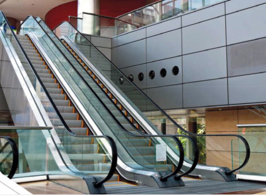 9000 personas/hora del paseo móvil de escaleras horizontales de la escalera móvil para el paso del hogar los 0.8m